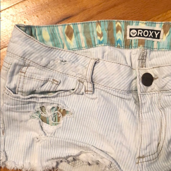 Roxy mini shorts - Picture 3 of 3